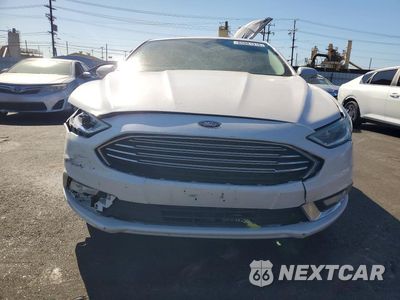 Piąte zdjęcie samochodu w środku: 2017 FORD FUSION SE PHEV VIN:3FA6P0PU8HR312843 - miniatura