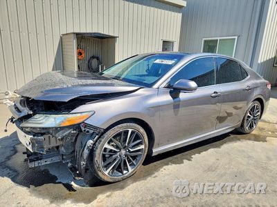 2018 TOYOTA CAMRY XSE 4T1B61HKXJU562738 - główne zdjęcie licytacji z USA - miniatura