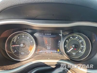 Zdjęcie 9 z 13 samochodu: 2014 JEEP CHEROKEE TRAILHAWK VIN:1C4PJMBS7EW124790 - miniatura