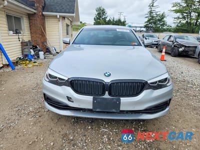 Piąte zdjęcie samochodu w środku: 2018 BMW 5ER XI VIN:WBAJA7C52JWA73967 - miniatura