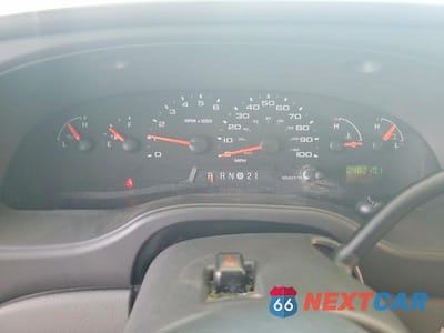 Zdjęcie 8 z 10 samochodu: 2004 FORD ECONOLINE E450 SUPER DUTY CUTAWAY VAN VIN:1FDXE45S04HB49769 - miniatura