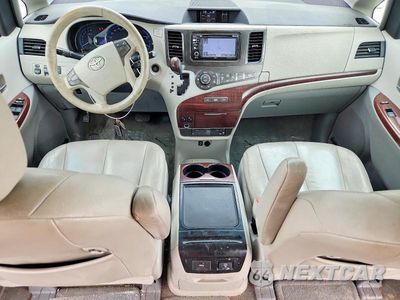 Zdjęcie 8 z 13 samochodu: 2012 TOYOTA SIENNA XLE 8-PASSENGER VIN:5TDYK3DC3CS233858 - miniatura