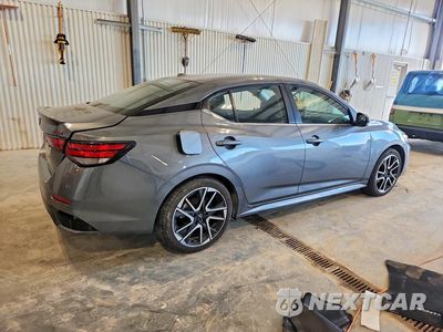 Trzecie zdjęcie samochodu z tyłu: 2025 NISSAN SENTRA SR VIN:3N1AB8DV2SY243212 - miniatura