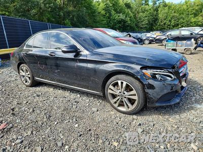 Czwarte zdjęcie samochodu z boku: 2017 MERCEDES-BENZ C 300 4MATIC VIN:55SWF4KB7HU216454 - miniatura