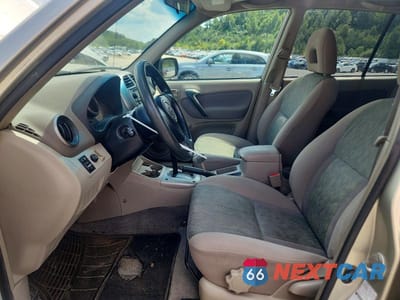 Zdjęcie 7 z 13 samochodu: 2001 TOYOTA RAV4 BASE VIN:JTEHH20V910105006 - miniatura