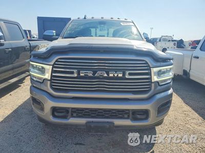 Piąte zdjęcie samochodu w środku: 2019 RAM 2500 LARAMIE VIN:3C6UR5FL9KG613603 - miniatura