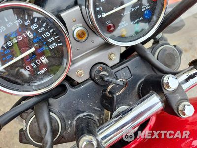 Zdjęcie 8 z 9 samochodu: 1991 HONDA CB750 VIN:JH2RC380XMM003918 - miniatura
