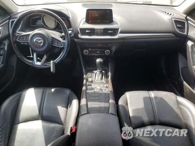 Zdjęcie 8 z 12 samochodu: 2018 MAZDA 3 TOURING VIN:3MZBN1L32JM176484 - miniatura