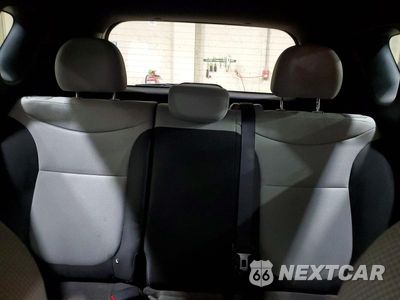 Zdjęcie 10 z 13 samochodu: 2016 KIA SOUL BASE VIN:KNDJN2A21G7315585 - miniatura