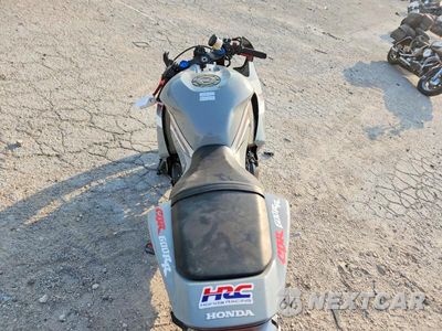 Zdjęcie 6 z 9 samochodu: 2026 HONDA CBR600 RR VIN:JH2PC40H5TK301382 - miniatura