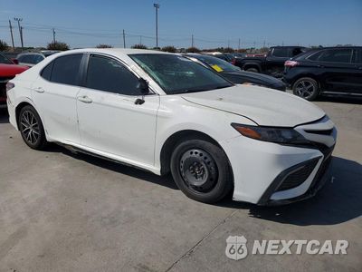 Czwarte zdjęcie samochodu z boku: 2022 TOYOTA CAMRY SE VIN:4T1G11AK9NU656355 - miniatura