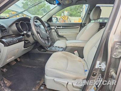 Zdjęcie 7 z 13 samochodu: 2013 KIA SORENTO LX VIN:5XYKT4A60DG417533 - miniatura