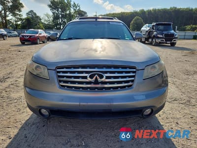 Piąte zdjęcie samochodu w środku: 2004 INFINITI FX35 BASE VIN:JNRAS08U44X110133 - miniatura