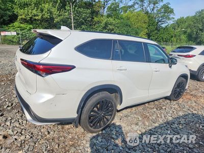 Trzecie zdjęcie samochodu z tyłu: 2023 TOYOTA HIGHLANDER XSE VIN:5TDKDRBH2PS512032 - miniatura