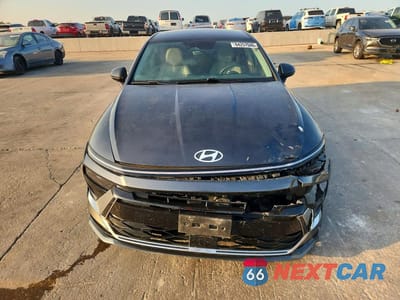 Piąte zdjęcie samochodu w środku: 2024 HYUNDAI SONATA HYBRID SEL VIN:KMHL34JJ0RA095391 - miniatura