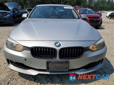 Piąte zdjęcie samochodu w środku: 2013 BMW 328 XI VIN:WBA3B3C55DF540895 - miniatura
