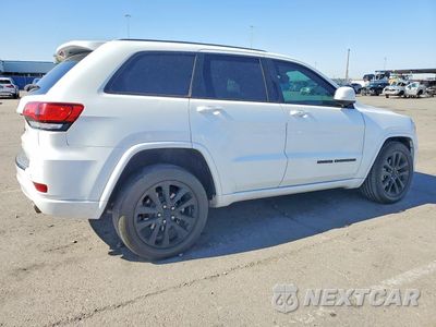 Trzecie zdjęcie samochodu z tyłu: 2017 JEEP GRAND CHEROKEE LAREDO VIN:1C4RJEAG0HC929953 - miniatura