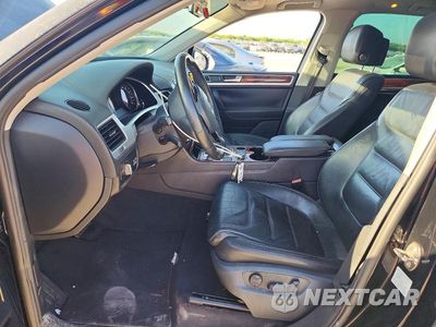 Zdjęcie 7 z 12 samochodu: 2012 VOLKSWAGEN TOUAREG V6 TDI VIN:WVGFK9BP1CD001251 - miniatura