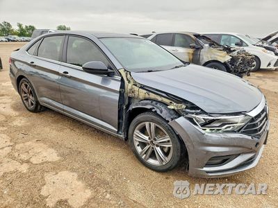 Czwarte zdjęcie samochodu z boku: 2021 VOLKSWAGEN JETTA S VIN:3VWC57BU0MM012561 - miniatura