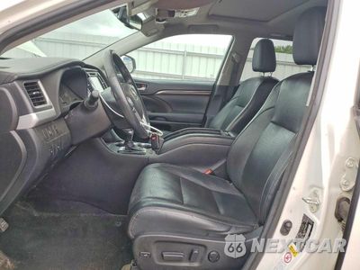 Zdjęcie 7 z 14 samochodu: 2015 TOYOTA HIGHLANDER LIMITED VIN:5TDDKRFH3FS215102 - miniatura