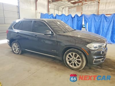 Czwarte zdjęcie samochodu z boku: 2015 BMW X5 XDRIVE35I VIN:5UXKR0C58F0K59106 - miniatura