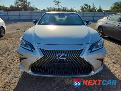 Piąte zdjęcie samochodu w środku: 2020 LEXUS ES 300H VIN:58AD21B11LU008973 - miniatura