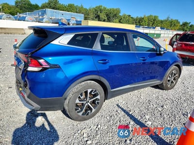 Trzecie zdjęcie samochodu z tyłu: 2023 KIA SPORTAGE EX VIN:5XYK33AF2PG017679 - miniatura