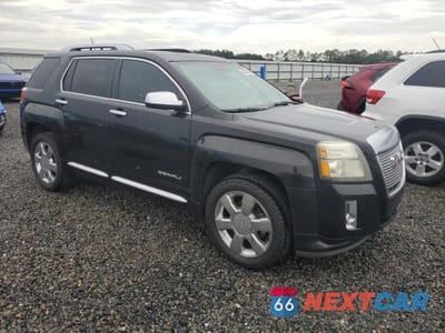 Czwarte zdjęcie samochodu z boku: 2015 GMC TERRAIN DENALI VIN:2GKFLUE3XF6310611 - miniatura