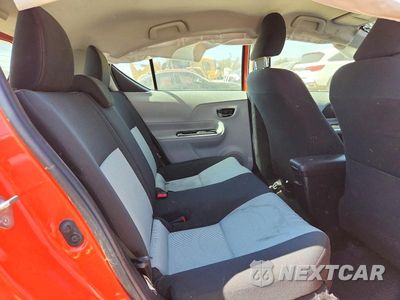 Zdjęcie 10 z 13 samochodu: 2012 TOYOTA PRIUS C TWO VIN:JTDKDTB3XC1012743 - miniatura