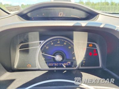 Zdjęcie 9 z 12 samochodu: 2006 HONDA CIVIC LX VIN:1HGFA16576L117700 - miniatura