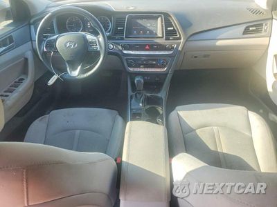 Zdjęcie 8 z 12 samochodu: 2018 HYUNDAI SONATA SEL VIN:5NPE34AF3JH651828 - miniatura