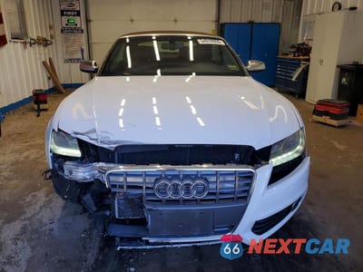 Piąte zdjęcie samochodu w środku: 2011 AUDI S5 PRESTIGE VIN:WAUVGAFH5BN009400 - miniatura