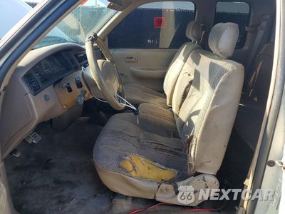 Zdjęcie 7 z 12 samochodu: 1996 TOYOTA T100 DX VIN:JT4TN12D3T0026472 - miniatura