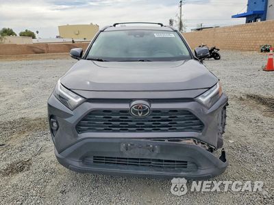 Piąte zdjęcie samochodu w środku: 2022 TOYOTA RAV4 XLE PREMIUM VIN:2T3C1RFV6NC186858 - miniatura