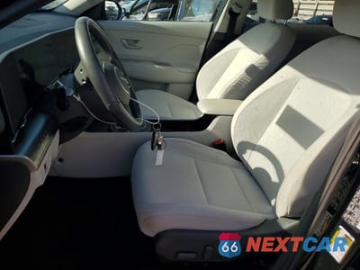 Zdjęcie 7 z 13 samochodu: 2025 HYUNDAI KONA SEL VIN:KM8HB3AB1SU336293 - miniatura
