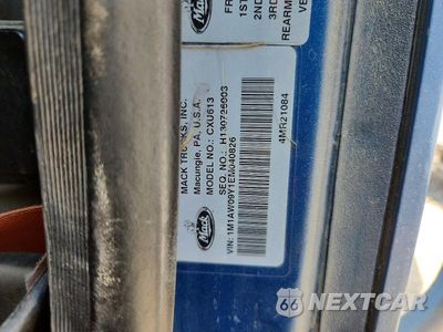 Zdjęcie 12 z 13 samochodu: 2014 MACK CXU613 SEMI TRUCK VIN:1M1AW09Y1EM040826 - miniatura