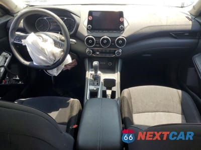 Zdjęcie 8 z 12 samochodu: 2025 NISSAN SENTRA SV VIN:3N1AB8CV4SY311902 - miniatura