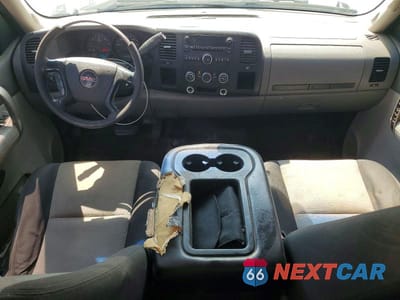 Zdjęcie 8 z 12 samochodu: 2007 GMC NEW SIERRA K1500 VIN:1GTEK19J47E599516 - miniatura