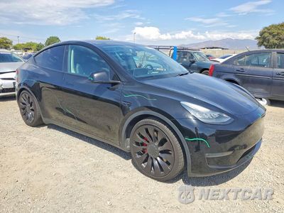 Czwarte zdjęcie samochodu z boku: 2020 TESLA MODEL Y VIN:5YJYGDEF0LF049983 - miniatura
