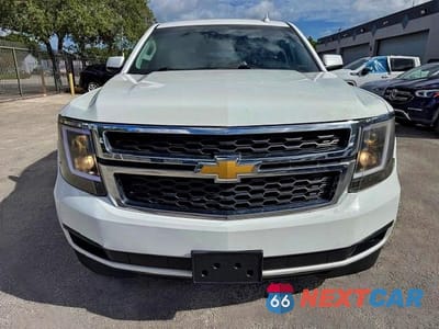 Piąte zdjęcie samochodu w środku: 2015 CHEVROLET SUBURBAN C1500 LT VIN:1GNSCJKC8FR505342 - miniatura