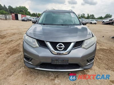 Piąte zdjęcie samochodu w środku: 2014 NISSAN ROGUE SV VIN:5N1AT2MV9EC818809 - miniatura