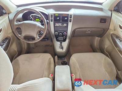 Zdjęcie 8 z 12 samochodu: 2006 HYUNDAI TUCSON GLS VIN:KM8JN72D76U334621 - miniatura