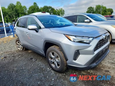 Czwarte zdjęcie samochodu z boku: 2025 TOYOTA RAV4 XLE VIN:2T3P1RFV8SC580259 - miniatura