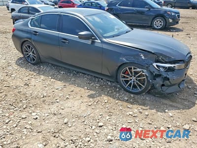 Czwarte zdjęcie samochodu z boku: 2019 BMW 330XI VIN:3MW5R7J5XK8B02698 - miniatura
