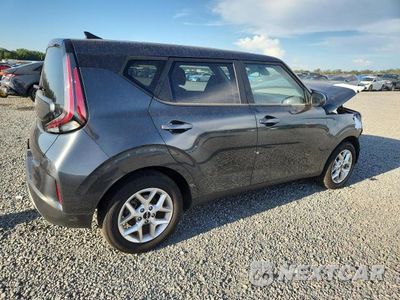 Trzecie zdjęcie samochodu z tyłu: 2025 KIA SOUL LX VIN:KNDJ23AU0S7254044 - miniatura