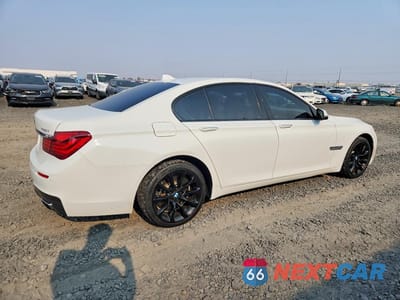 Trzecie zdjęcie samochodu z tyłu: 2015 BMW 750 XI VIN:WBAYB6C51FG299230 - miniatura