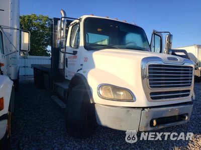 Czwarte zdjęcie samochodu z boku: 2005 FREIGHTLINER BUSINESS CLASS M2 FLATBED TRUCK VIN:1FVHC5CV95HN56271 - miniatura