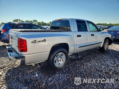 Trzecie zdjęcie samochodu z tyłu: 2005 DODGE DAKOTA QUAD SLT VIN:1D7HW48N25S152176 - miniatura