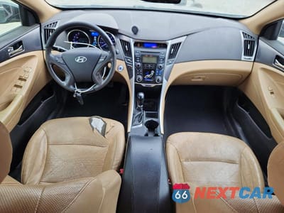 Zdjęcie 8 z 12 samochodu: 2012 HYUNDAI SONATA HYBRID VIN:KMHEC4A42CA028592 - miniatura