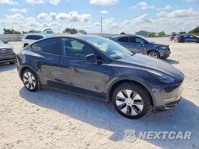 Czwarte zdjęcie samochodu z boku: 2024 TESLA MODEL Y VIN:7SAYGDED4RF018505 - miniatura